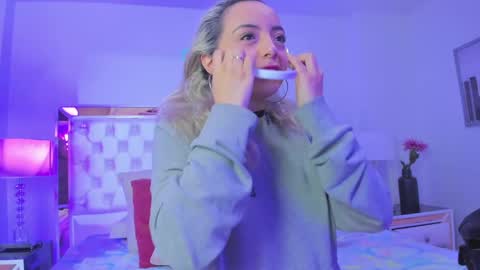 finnky1 online show from February 2025 04:11:02 AM