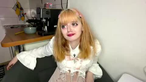 Snapshot of finny_lofi chatting on July 2026 03:50:01 PM finny_lofi online show from July 2026 03:50:01 PM