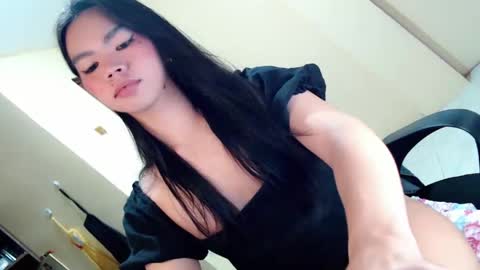 Snapshot of fionie_xxx chatting on May 2026 10:42:01 AM FIONA online show from May 2026 10:42:01 AM
