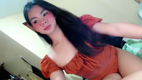 Snapshot of fionie_xxx chatting on May 2026 05:18:01 PM FIONA online show from May 2026 05:18:01 PM
