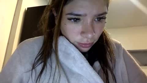 fioorosellini online show from April 2026 10:34:01 PM