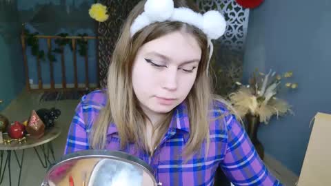 fiora online show from March 2025 08:18:02 AM