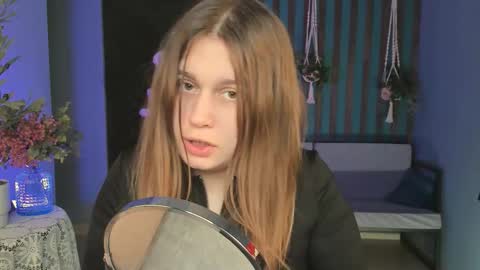 fiora online show from October 2025 05:50:01 AM