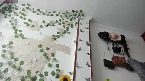 Snapshot of fiore_sanz chatting on September 2025 02:50:01 PM online show from September 2025 02:50:01 PM