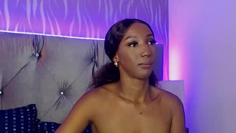 Fiorela Lenin  online show from October 2025 12:33:01 PM