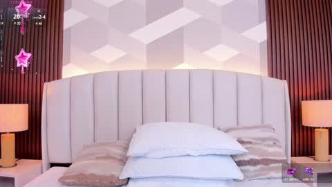 Snapshot of fiorella_milf_ chatting on December 2024 08:06:02 PM Catherine Lynn online show from December 2024 08:06:02 PM