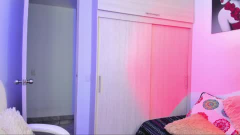 fiore   online show from April 2026 09:50:01 PM