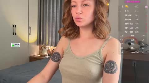 Liss  online show from February 2025 04:44:02 AM