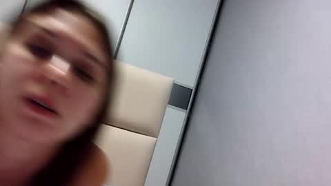 Sara online show from November 2025 07:07:02 PM