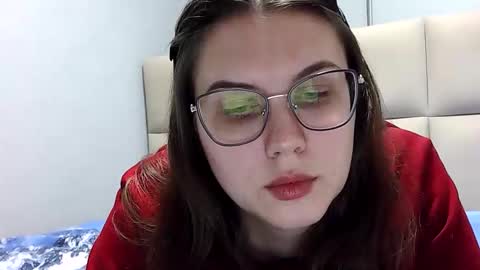 Sara online show from April 2026 07:05:02 PM