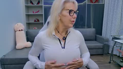 Bianca online show from February 2026 06:58:02 PM