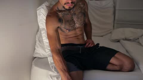 fitjacques online show from May 2026 02:18:01 AM