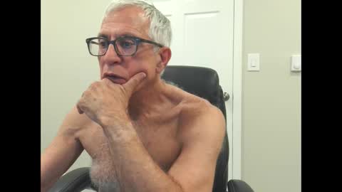 Snapshot of fitman999 chatting on June 2026 01:28:02 AM Jon online show from June 2026 01:28:02 AM
