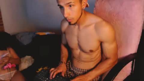 Snapshot of fitnescalientes chatting on December 2024 08:29:01 PM fitnescalientes online show from December 2024 08:29:01 PM