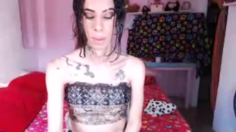 Snapshot of flacats23cm chatting on June 2026 07:01:02 PM flats23cm online show from June 2026 07:01:02 PM