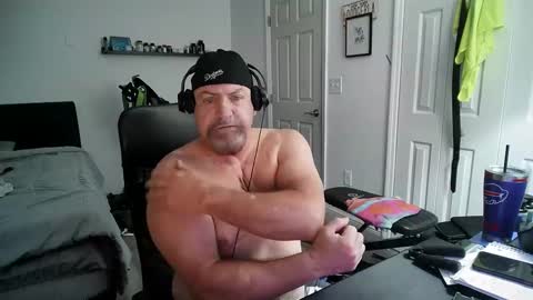 Snapshot of flaguy3233 chatting on February 2025 04:15:01 AM Florida guy online show from February 2025 04:15:01 AM