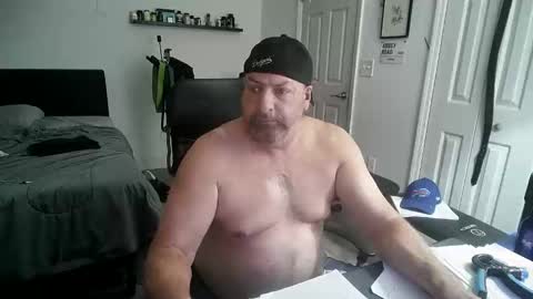 Snapshot of flaguy3233 chatting on October 2025 05:02:02 AM Florida guy online show from October 2025 05:02:02 AM