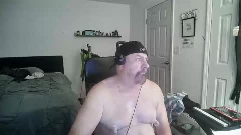 Florida guy online show from December 2025 06:47:02 PM