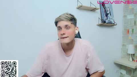 Snapshot of flaquito___ chatting on May 2026 08:37:01 PM Flaquito online show from May 2026 08:37:01 PM
