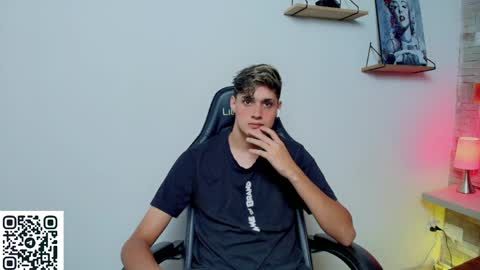 Snapshot of flaquito___ chatting on May 2026 08:37:01 PM Flaquito online show from May 2026 08:37:01 PM