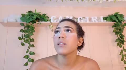 Snapshot of flavia_cruz chatting on June 2026 12:07:01 PM Flavia online show from June 2026 12:07:01 PM