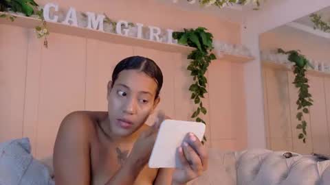Snapshot of flavia_cruz chatting on June 2026 12:17:01 PM Flavia online show from June 2026 12:17:01 PM