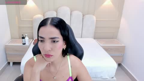 Snapshot of fleurgreco chatting on April 2026 12:15:01 PM FLEUR online show from April 2026 12:15:01 PM