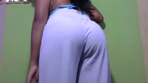 Claire online show from April 2026 06:19:01 AM