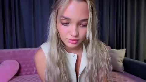 Snapshot of flex_01 chatting on August 2026 11:20:01 AM Daryana online show from August 2026 11:20:01 AM