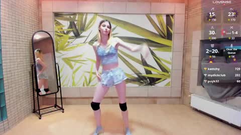 FlexiMona online show from April 2026 01:41:02 PM