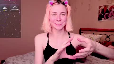 Snapshot of fleximona chatting on July 2026 09:01:02 AM FlexiMona online show from July 2026 09:01:02 AM