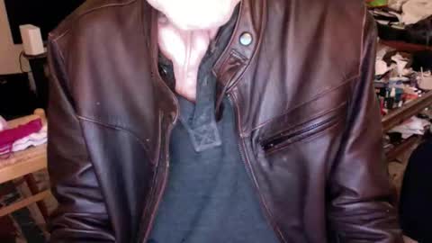 flip4u online show from November 2025 01:04:01 AM