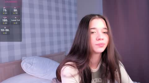 Emely  online show from January 2025 06:10:01 AM