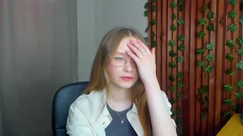 Snapshot of floralarsson chatting on May 2026 03:36:01 AM hey there guys im Flora no not the one from WInx. But I love magical stuff and especially I love nature. I dont know I thin online show from May 2026 03:36:01 AM