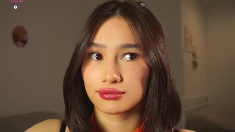 Viola online show from November 2025 04:34:01 AM