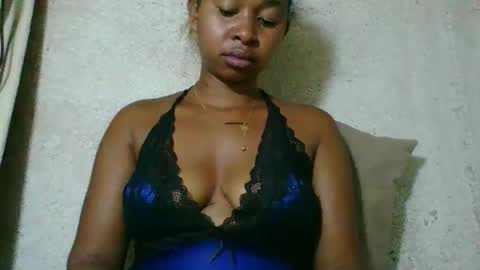 florencia011 online show from April 2026 10:04:01 PM