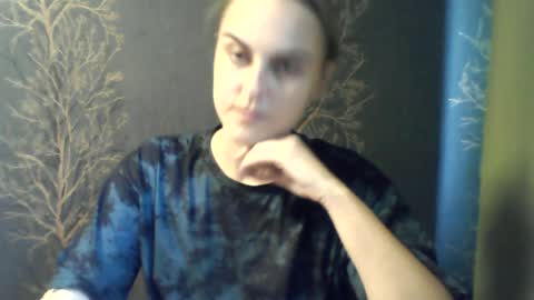 Snapshot of flower_bluee chatting on June 2026 01:35:02 PM Ambika 3 online show from June 2026 01:35:02 PM