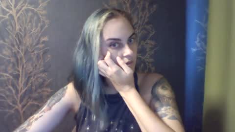 Snapshot of flower_bluee chatting on July 2026 01:35:02 PM Ambika 3 online show from July 2026 01:35:02 PM