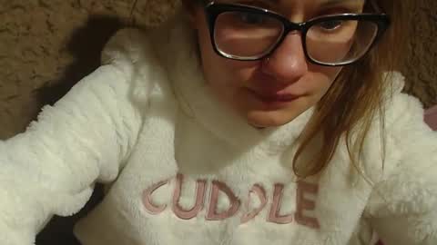 Snapshot of flowercandydoll chatting on December 2024 10:57:02 PM say meow and send tip  online show from December 2024 10:57:02 PM