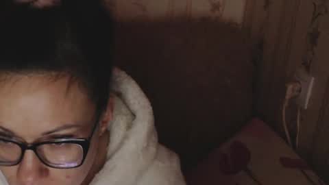 Snapshot of flowercandydoll chatting on December 2024 10:28:01 AM say meow and send tip  online show from December 2024 10:28:01 AM