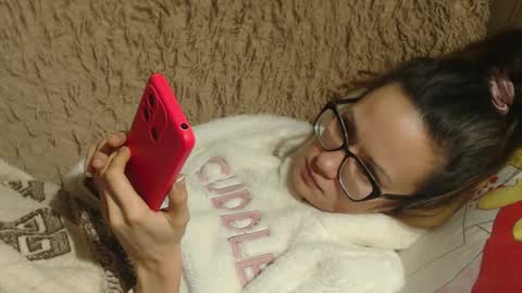 Snapshot of flowercandydoll chatting on January 2025 07:05:01 PM say meow and send tip  online show from January 2025 07:05:01 PM