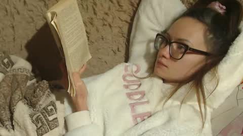 Snapshot of flowercandydoll chatting on January 2025 06:32:02 PM say meow and send tip  online show from January 2025 06:32:02 PM