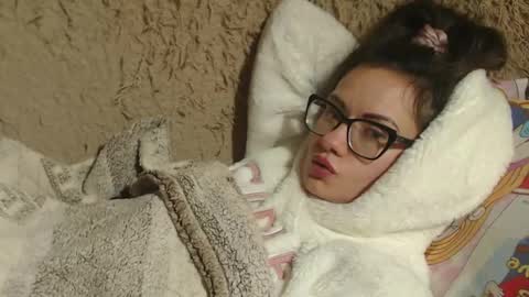 Snapshot of flowercandydoll chatting on February 2025 12:06:02 AM say meow and send tip  online show from February 2025 12:06:02 AM