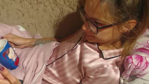 Snapshot of flowercandydoll chatting on September 2025 11:15:01 PM say meow and send tip  online show from September 2025 11:15:01 PM