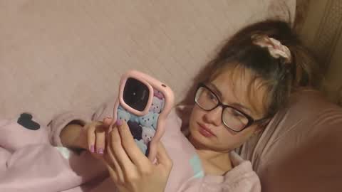 Snapshot of flowercandydoll chatting on October 2025 10:47:01 PM say meow and send tip  online show from October 2025 10:47:01 PM