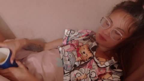 Snapshot of flowercandydoll chatting on May 2026 07:39:01 AM say meow and send tip online show from May 2026 07:39:01 AM