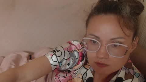 Snapshot of flowercandydoll chatting on May 2026 05:23:02 PM say meow and send tip online show from May 2026 05:23:02 PM