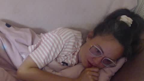 Snapshot of flowercandydoll chatting on May 2026 05:28:01 PM say meow and send tip online show from May 2026 05:28:01 PM