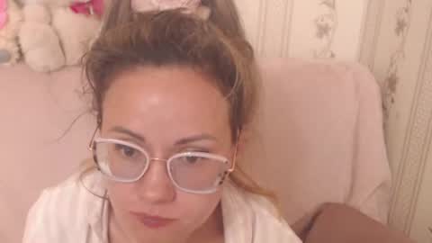 Snapshot of flowercandydoll13 chatting on June 2026 07:24:01 AM say meow and send tip online show from June 2026 07:24:01 AM
