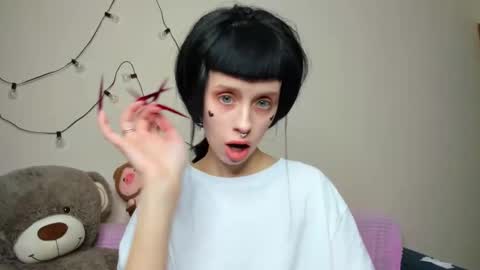 Flower online show from October 2025 04:05:01 PM